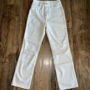 ROLLA’S White Cropped Straight Leg Distressed Rolla’s jeans